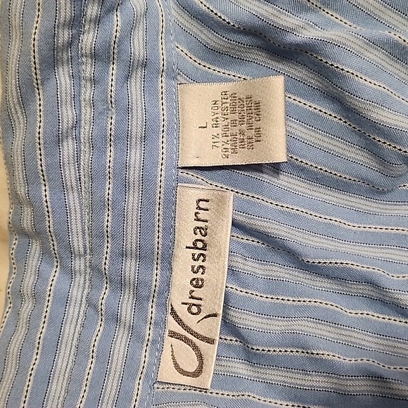 Dressbarn buttondown - Picture 4 of 6